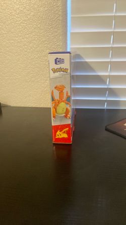 Charizard mega set