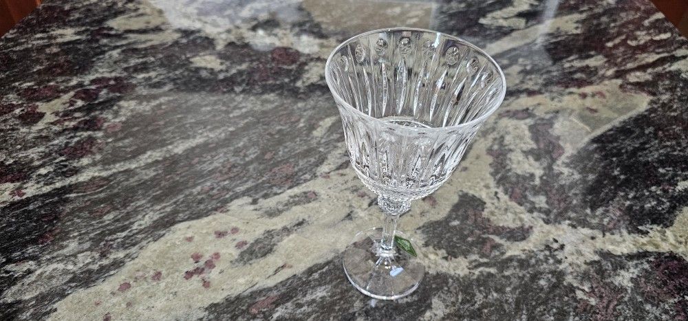 Vintage Sutton place Gobelts crystal glass
Set of 8