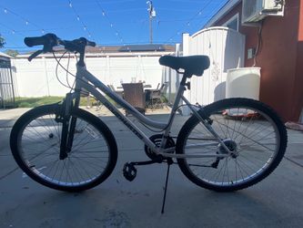 Road master granite peak 26’ bike