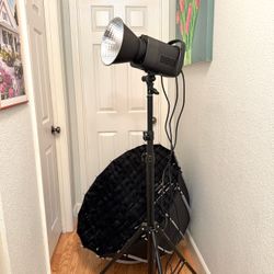 Neewer CB60 RGB and Softbox