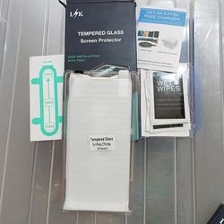 6 Iphone 12 Pro Max Screen Protectors NEW $13 ALL PICK UP IN MONROVIA 