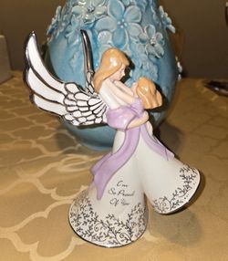 Vintage Bradford Editions "I'm so proud of you" Angel Ceramic Musical Figurine. Mother/Daughter.