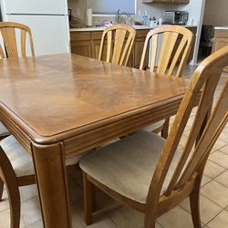 Dining Room Table 