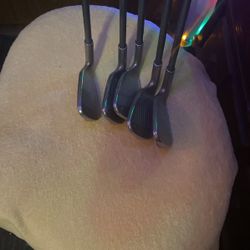 Ping i5 6-7-8-9-PW Blue Dot With Regular Flex Graphite Shaft 