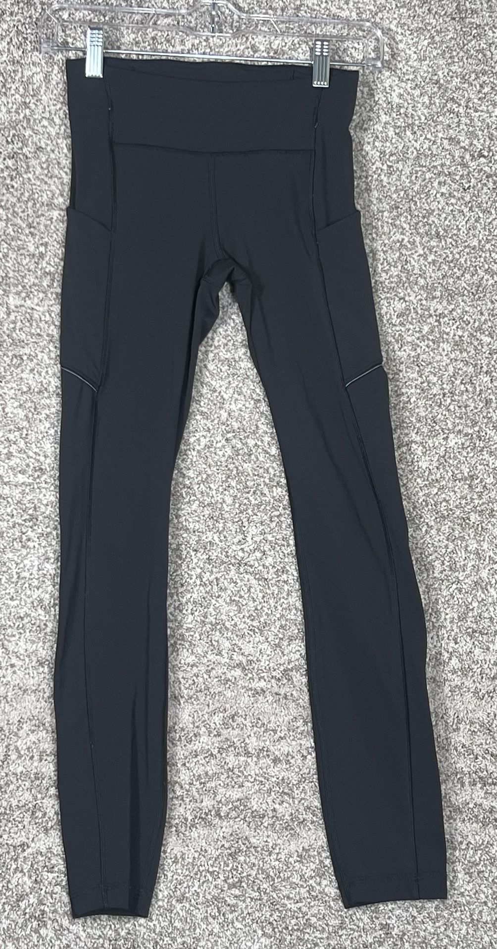 Lululemon Women’s Leggings Size 2 $20.00