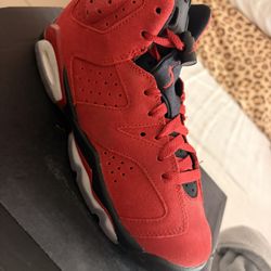 AIR JORDAN 6 RETRO (GS) Size 5.5