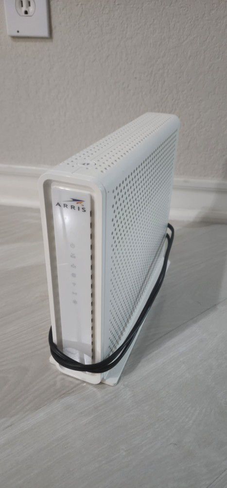 Arris Surfboard SBG6782-ACH Modem + Wifi Router