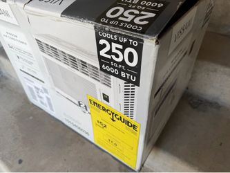 6,000 BTU WINDOW AIR CONDITIONER WITH REMITE CONTROL NEW IN BOX