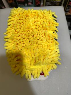Microfiber wash mitt only asking $15