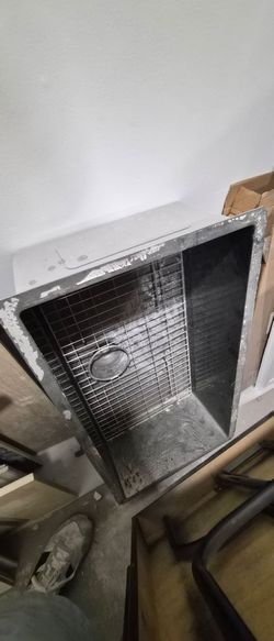 Utility sink 32x18x9.5