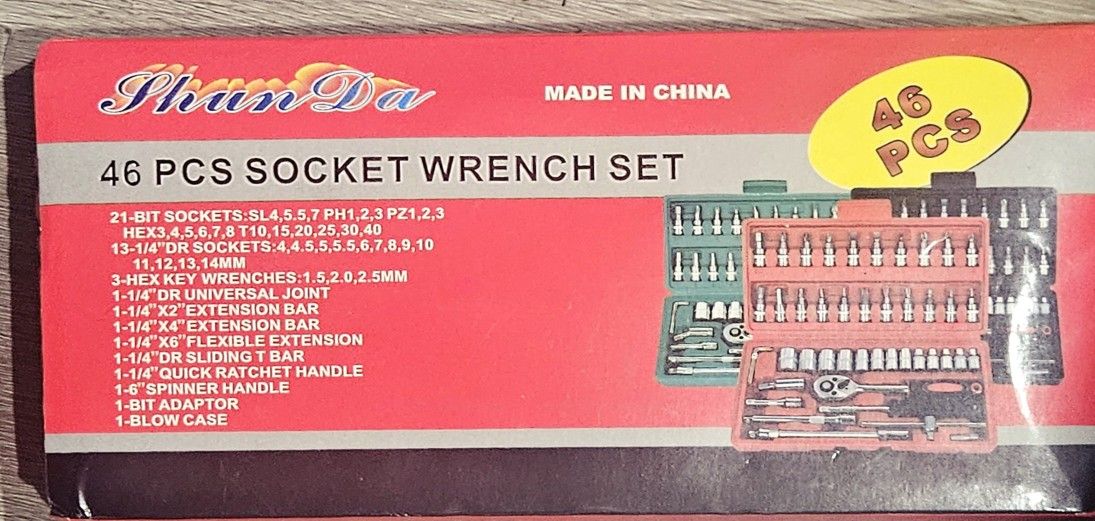 46 PCS SOCKET WRENCH SET NEW