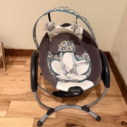 Graco Gilder LX baby swing
