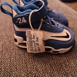 Baby Nike Ken Griffins
