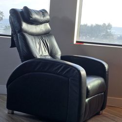 Leather Zero Gravity Recliner Palliser W/Power Recline!