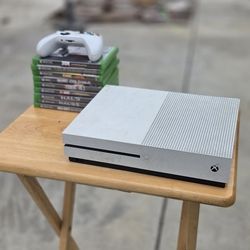 Xbox 1s 500 Gig Console