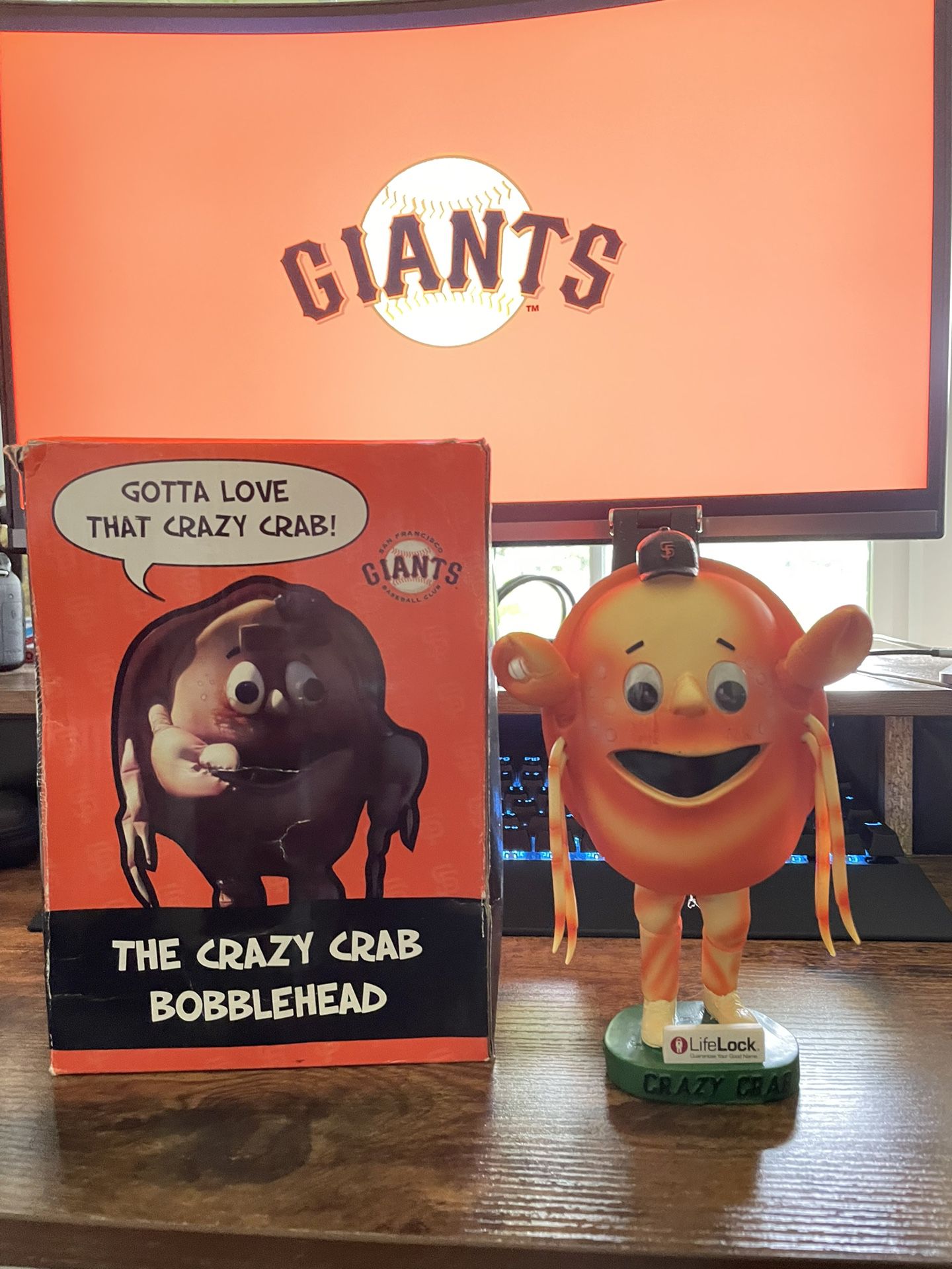 The Crazy Crab  SF Giants BobbleHead