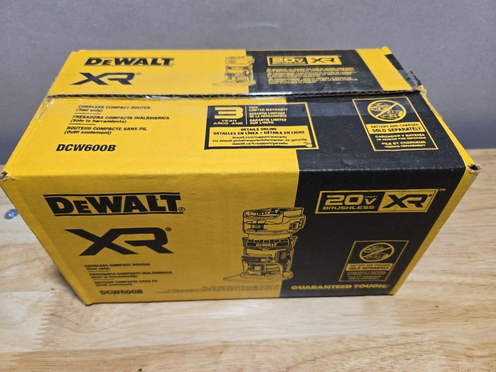 NEW DeWALT 20V MAX XR Cordless Brushless Fixed Base Compact Router (Tool Only) DCW600B