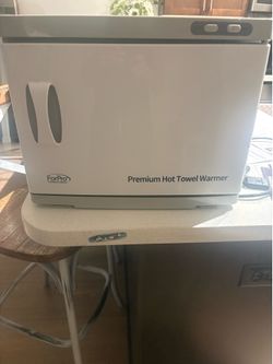 Towel warmer