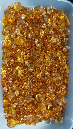 Ambar Scattering Crystals Shoe Box size