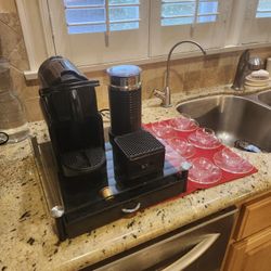 Nespresso Coffee Maker With Coffee Capsules Storage Drawers And A Set Of 6 Coffer Cups And Saucers. With Milk Forther.