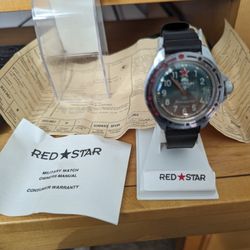 *RARE FIND* Men's Russian Red Star Automatic Watch