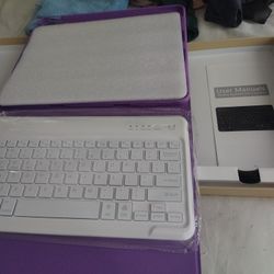 iPad Pro Keyboard Folio