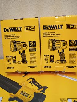 Brand new DeWalt LED lights ($87.14 each one