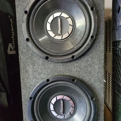 2 Pioneer 12" Subs