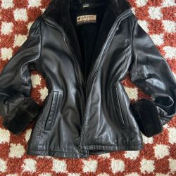 VINTAGE 100% LEATHER JACKET COLUMBIA