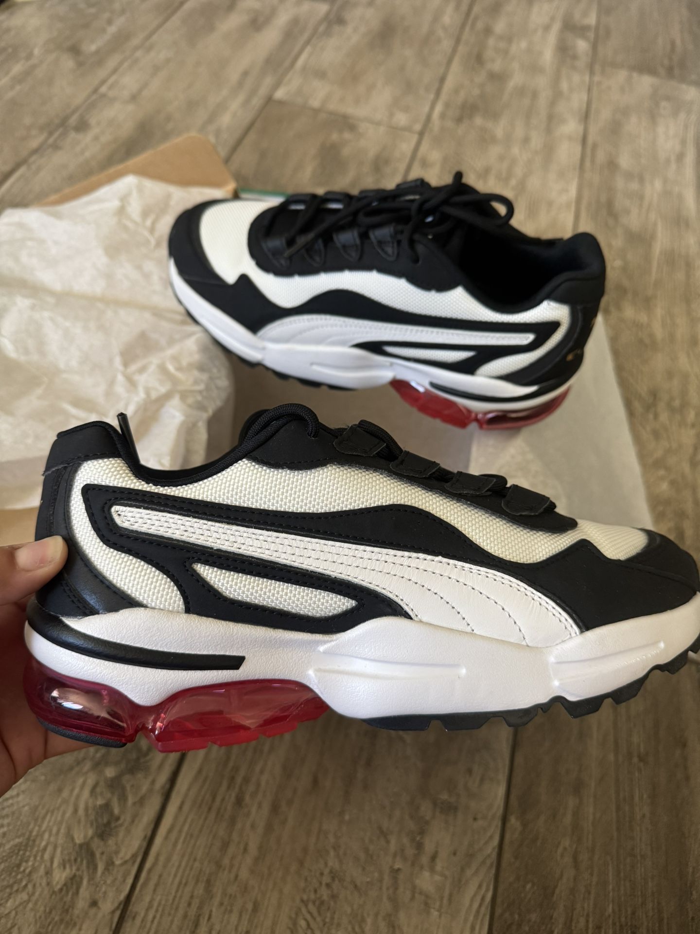 New Black & White With Pink Puma Women’s Gym Shoes