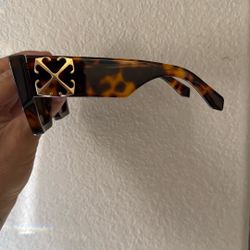 Off white Sunglasses
