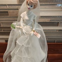 1994 Enesco Barbie Bride porcelain musical figurine 10”  “True Love”