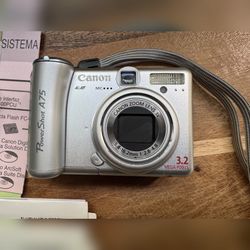 Canon PowerShot A75 Camera + CF Card, Cable, Manual - Parts/Repair