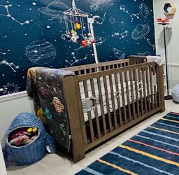 Restoration Hardware Baby & Child Crib – Solid Wood – Excellent Condition