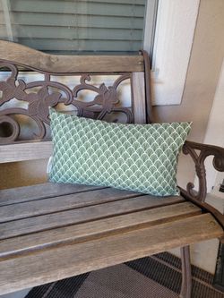 Outdoor Green and White Fan Pattern Lumbar Pillow