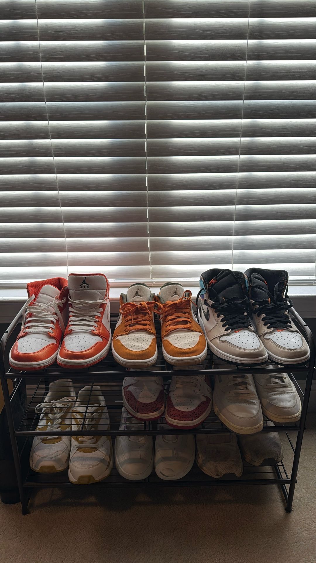 Jordan 1s 9.5 Make Offers 