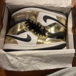 Jordan 1 Mid Se Metallic Gold