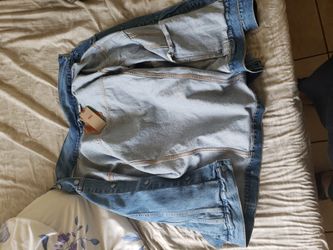 Brand New Levi Jacket 3XL. Im 6'2 And 245lb' This Fits Perfect On Me .