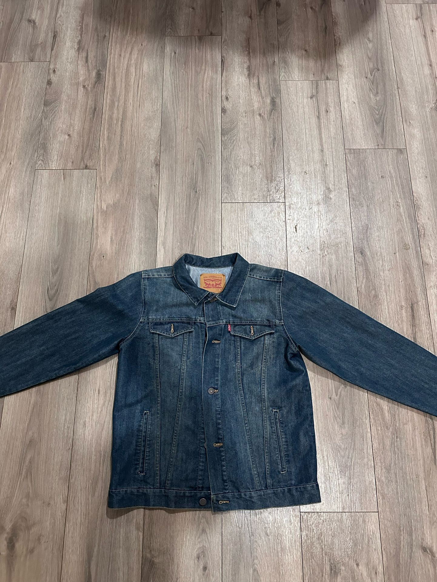 Men Levi’s Denim Jacket
