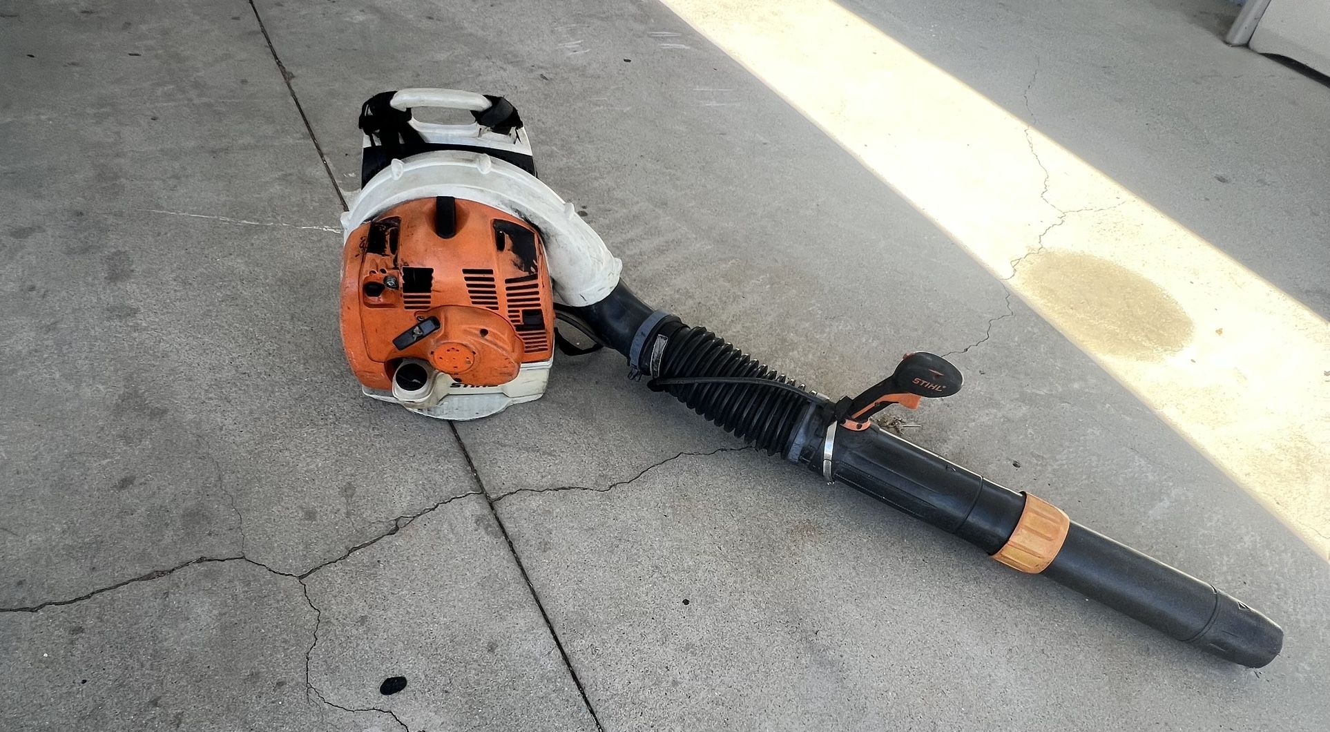 STIHL leaf blower