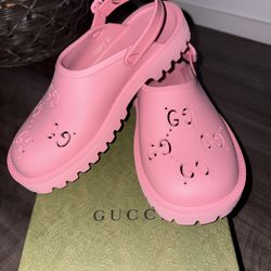 Gucci pink girls sandals (NEW)