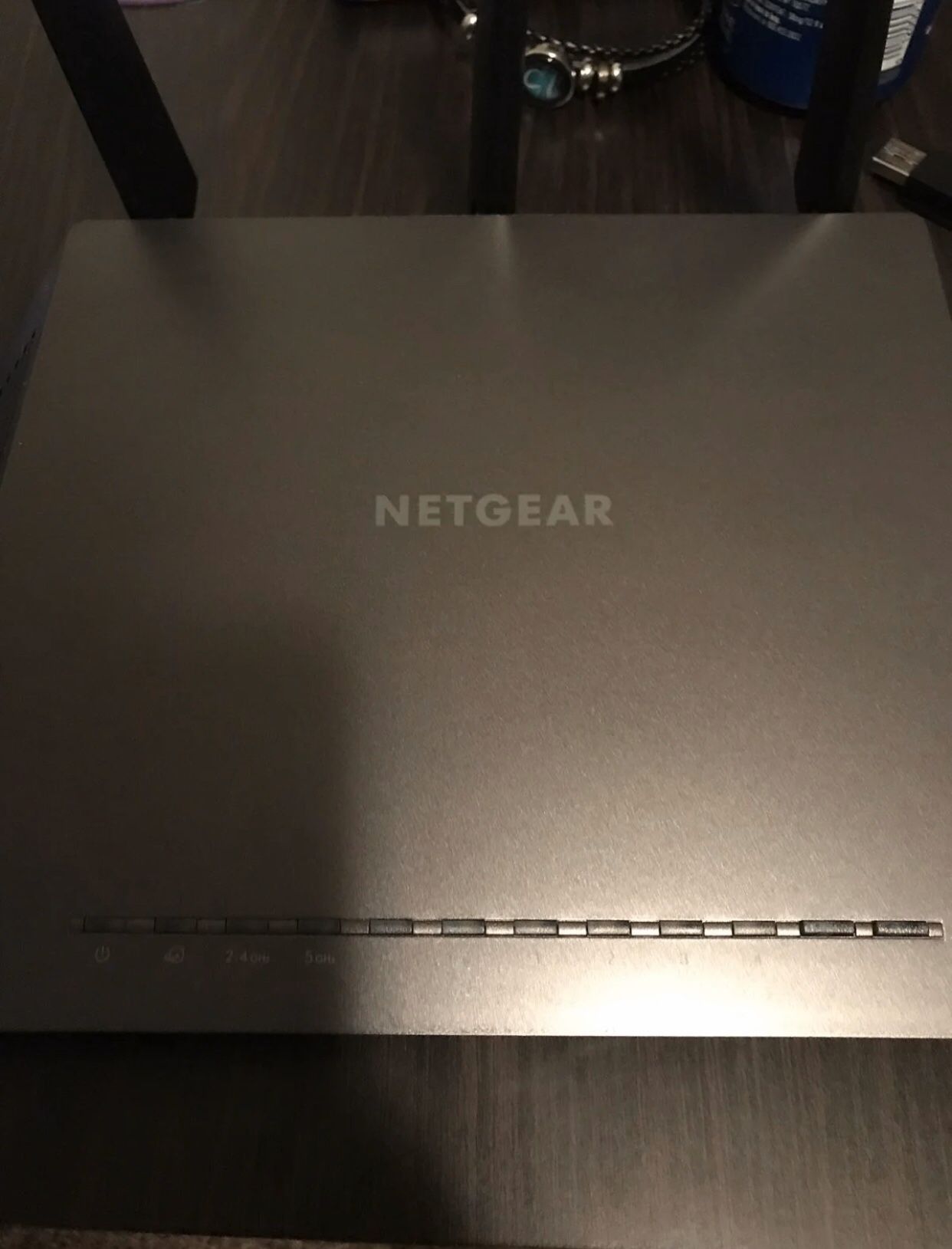Nighthawk 2300AC