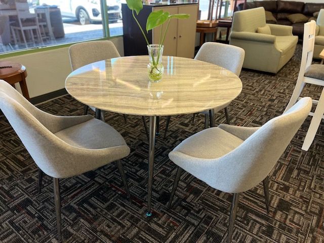 MEMORIAL DAY SALE!! 5 PIECE DINING TABLE SET // WE DELIVER 
