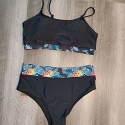 Women's Boho Band High Waisted Swimsuit NWOT, Never Worn Sz L