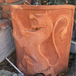 Armoire Shield Red Clay