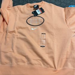 Women’s Clothing… Read Below For Price And Size 