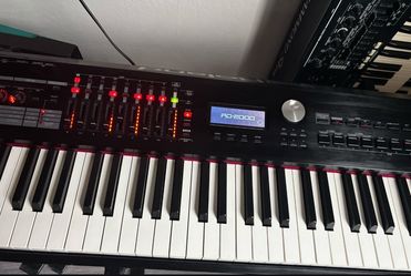 Roland RD2000