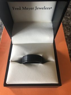 New In Box ‘ Men’s Tungsten Wedding Band