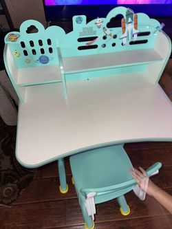Kids Desk and Chair Set Space Theme