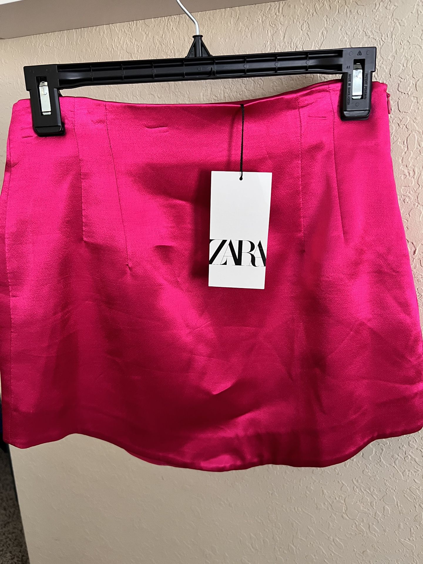 Zara Skirt NEW
